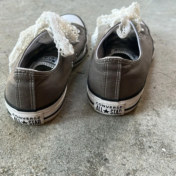 Converse Women's Brown Canvas Sneakers with Lace shoestrings - Picture 4 of 6